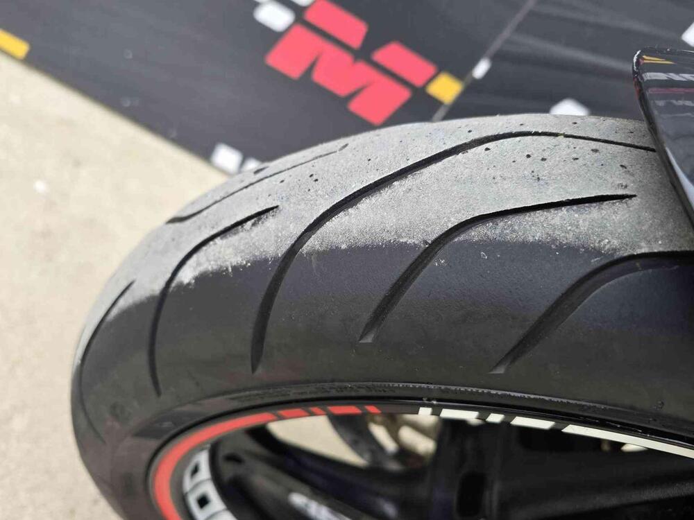 Honda CBR 1000 RR Fireblade (2004 - 05) (9)