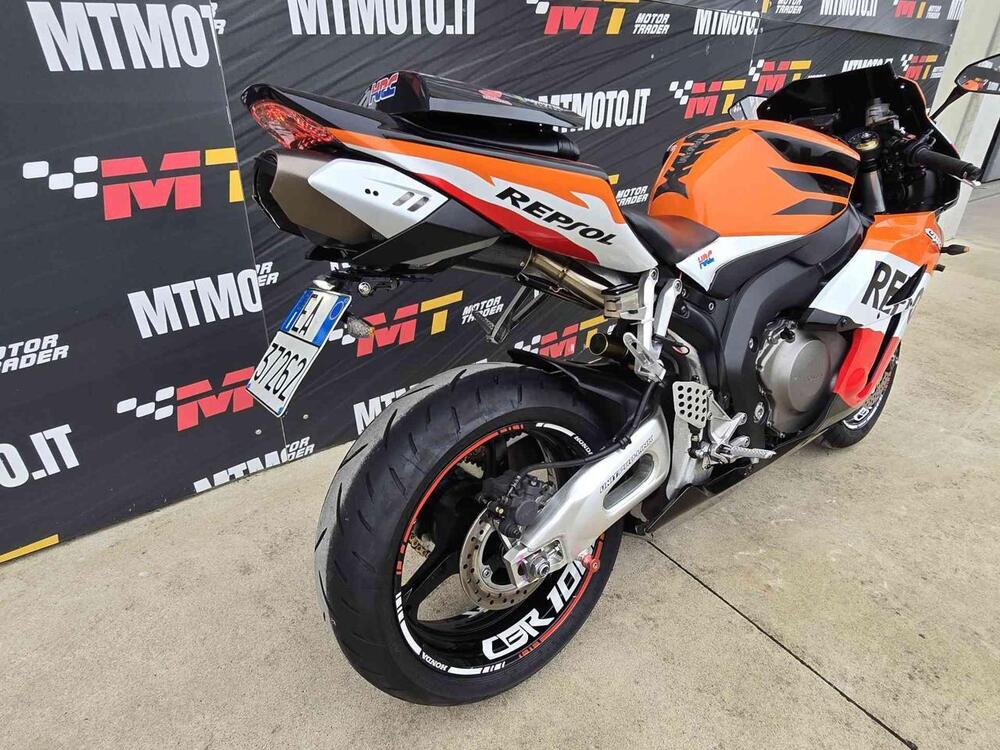 Honda CBR 1000 RR Fireblade (2004 - 05) (5)