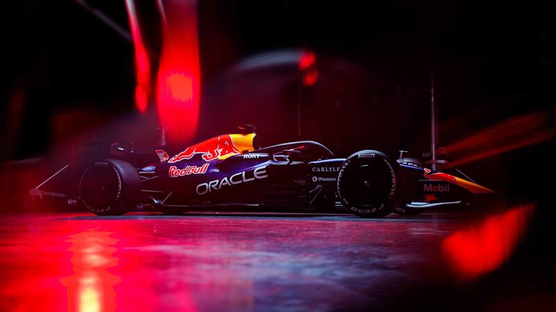 F1 2026, Red Bull rompe il silenzio: la vera RB22 debutta a Barcellona con Verstappen e Hadjar
