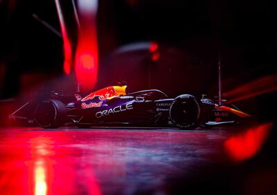 F1 2026, Red Bull rompe il silenzio: la vera RB22 debutta a Barcellona con Verstappen e Hadjar