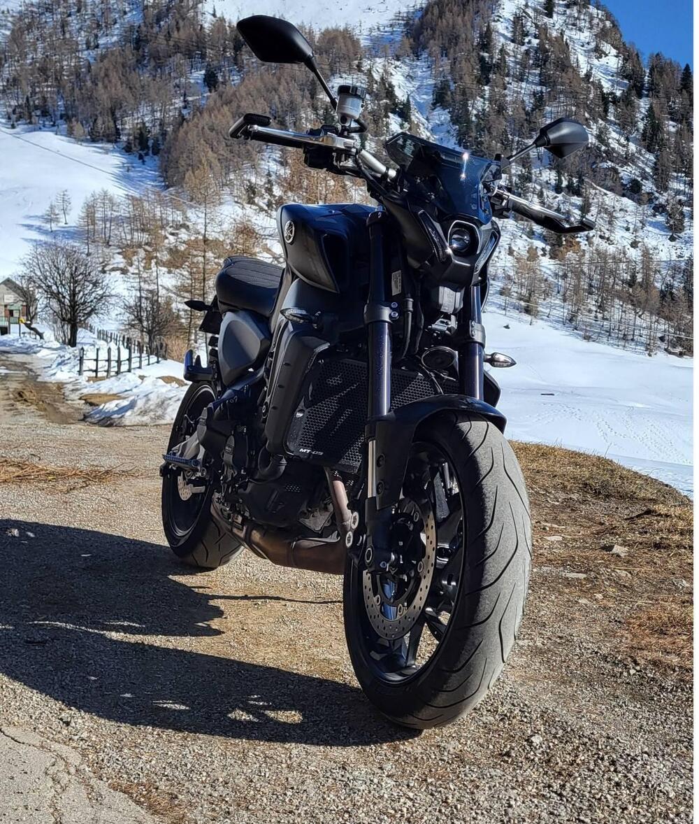 Yamaha MT-09 (2021 - 23) (7)