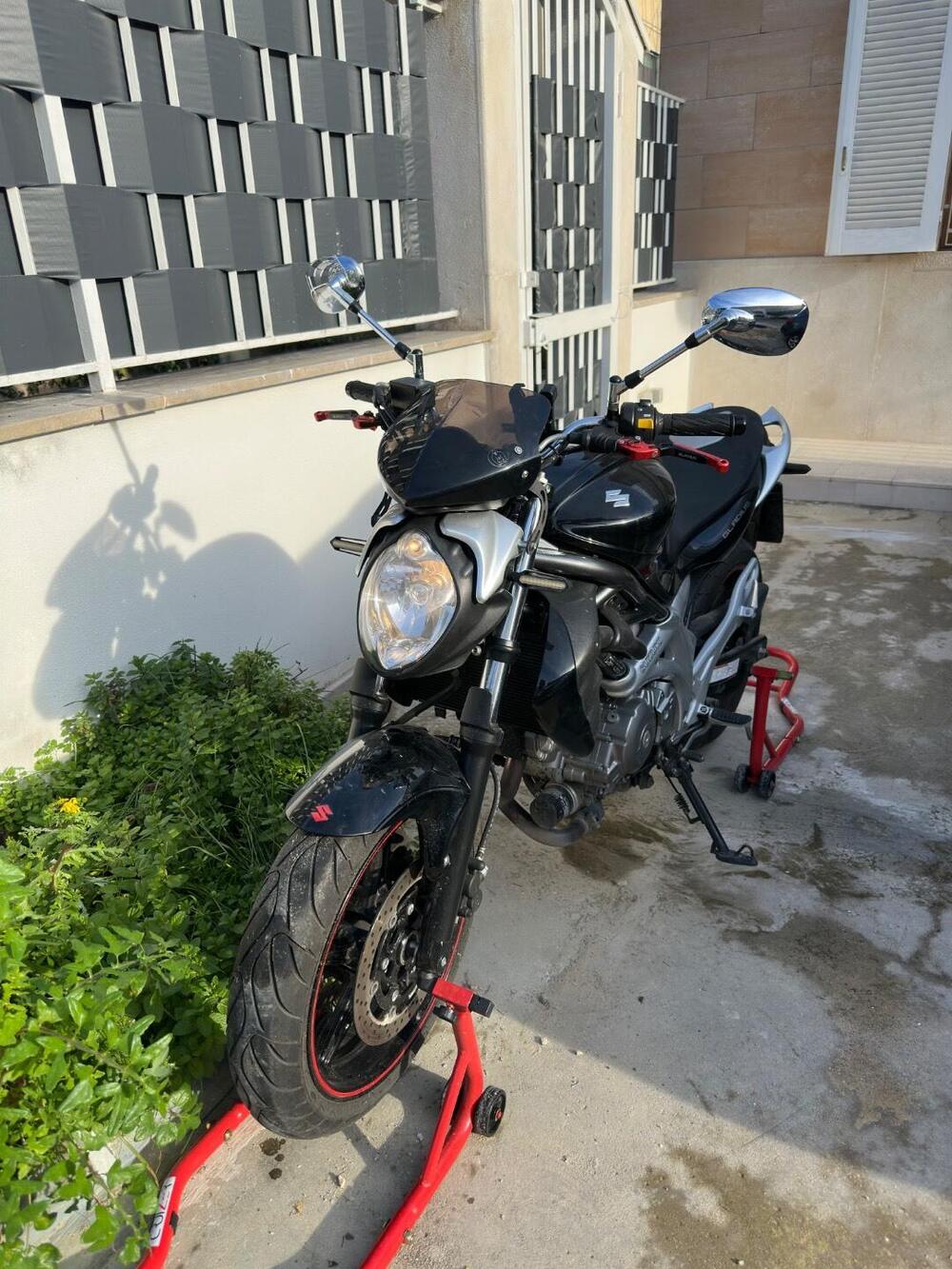 Suzuki Gladius 650 SFV (2009 - 15)