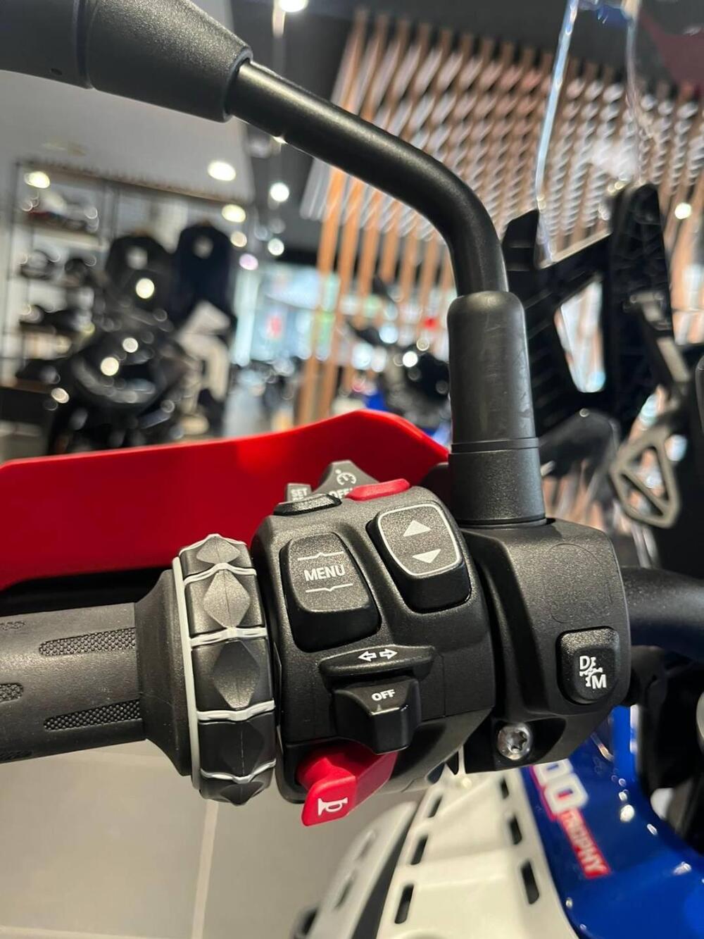 Bmw R 1300 GS Adventure ASA (2025 - 26) (10)