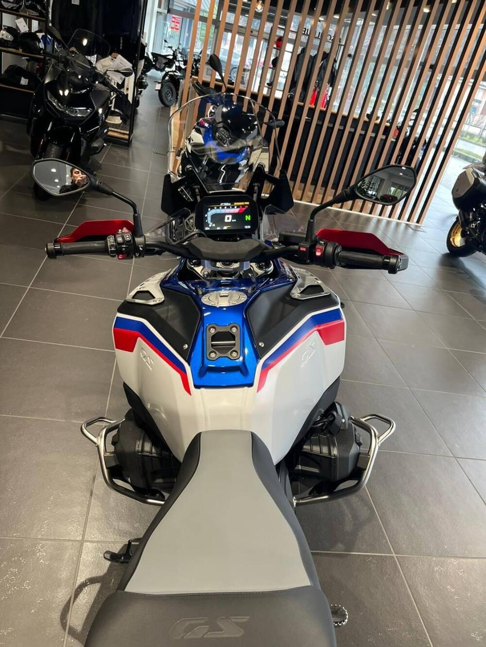 Bmw R 1300 GS Adventure ASA (2025 - 26) (17)