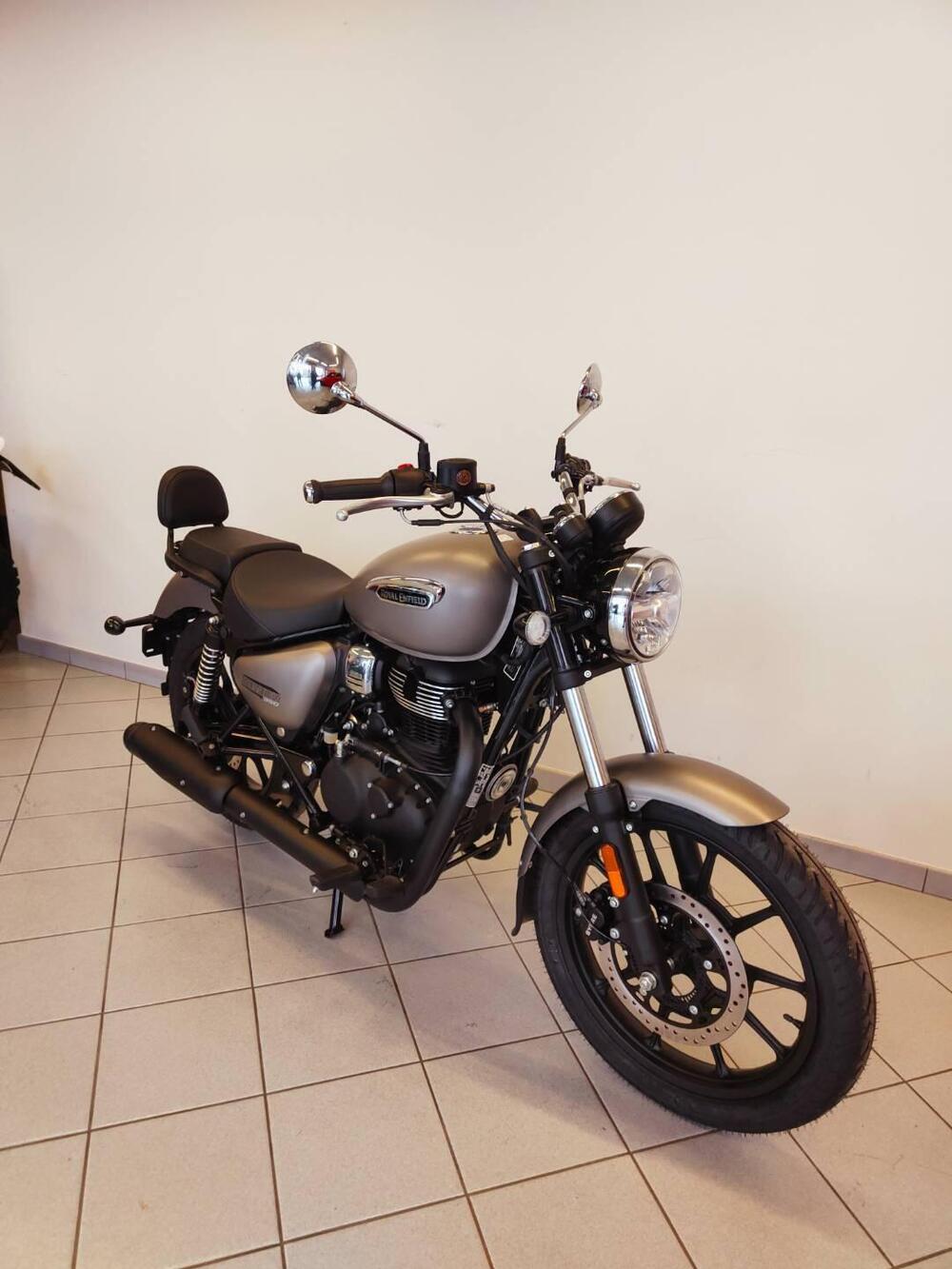 Royal Enfield Meteor 350 (2021 - 26) (4)