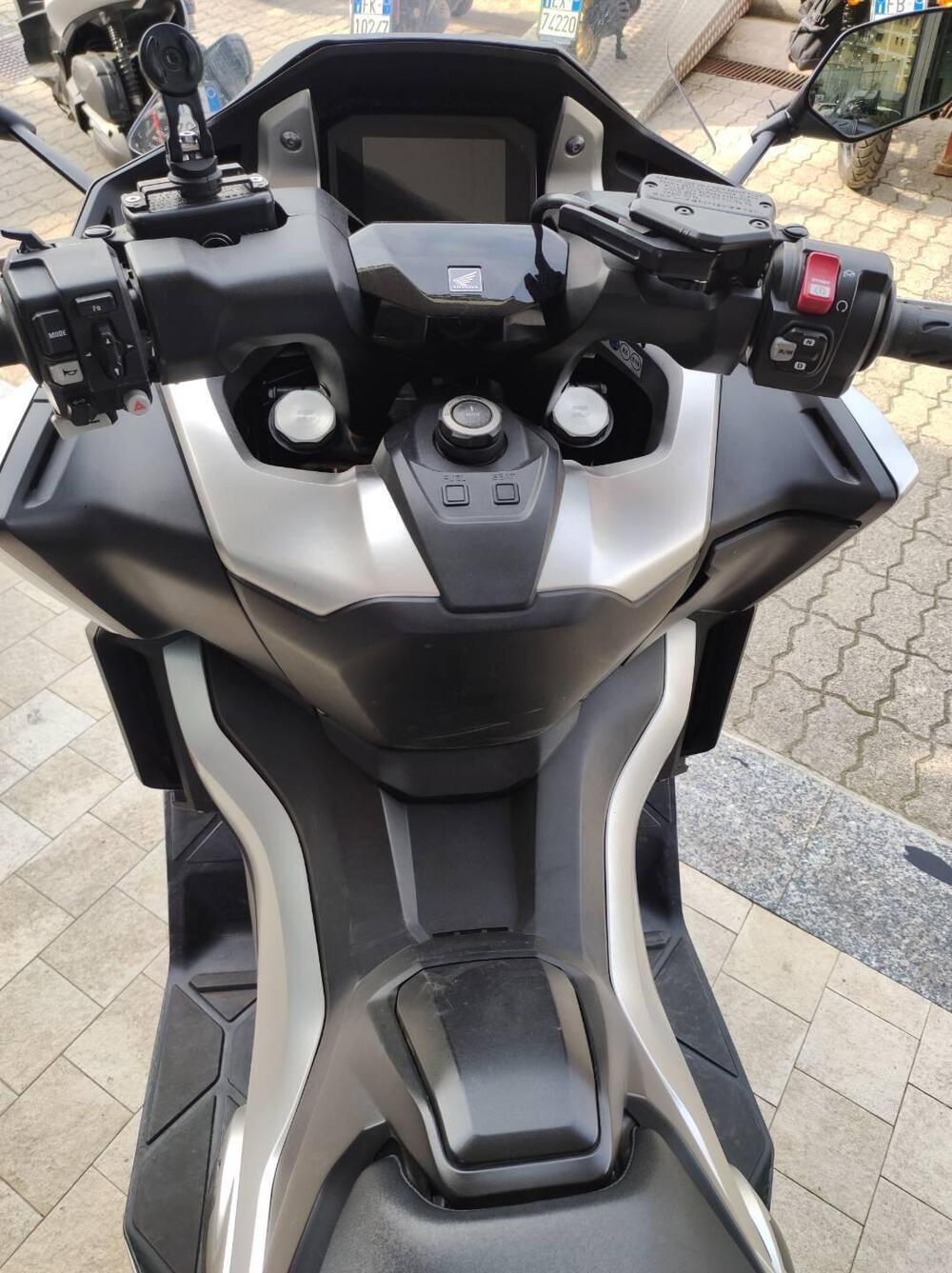 Honda Forza 750 DCT (2021 - 24) (8)