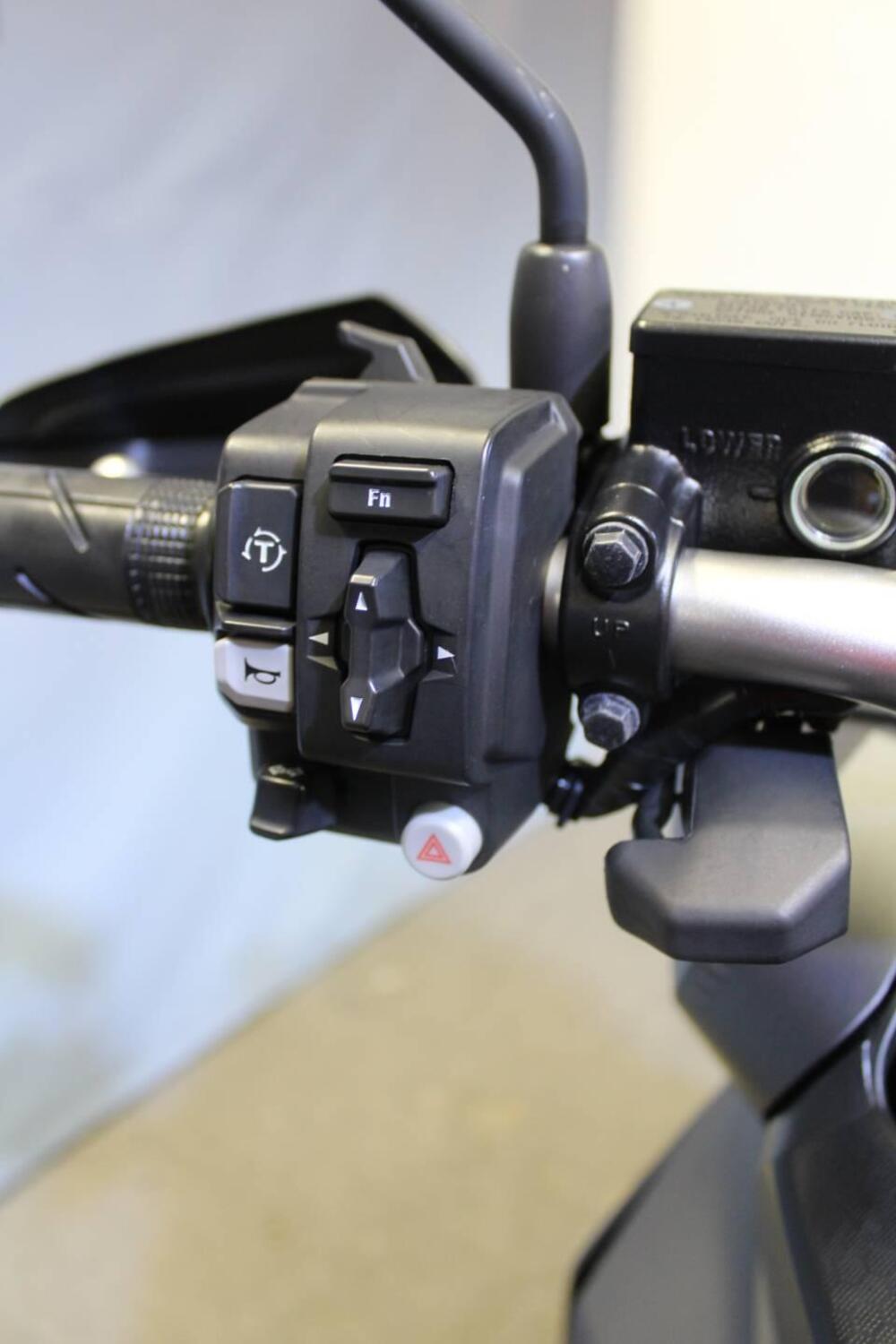 Honda ADV 350 (2022 - 24) (10)