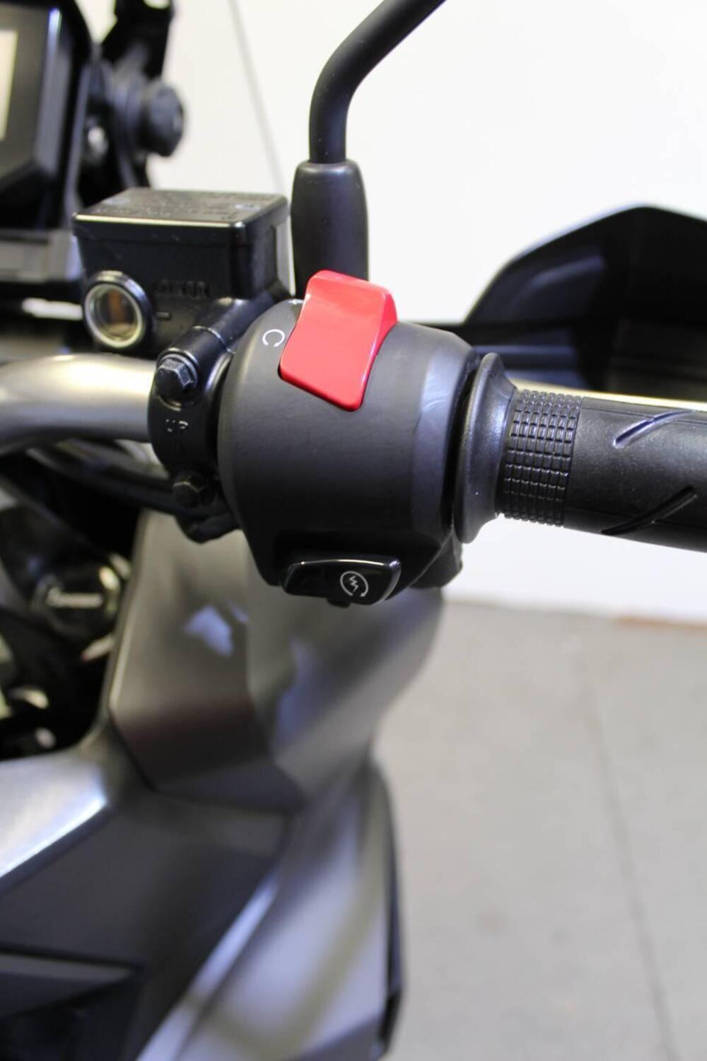 Honda ADV 350 (2022 - 24) (11)