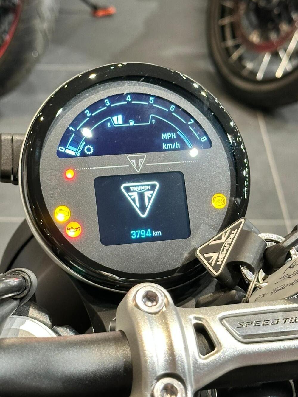 Triumph Speed Twin 900 (2025 - 26) (12)