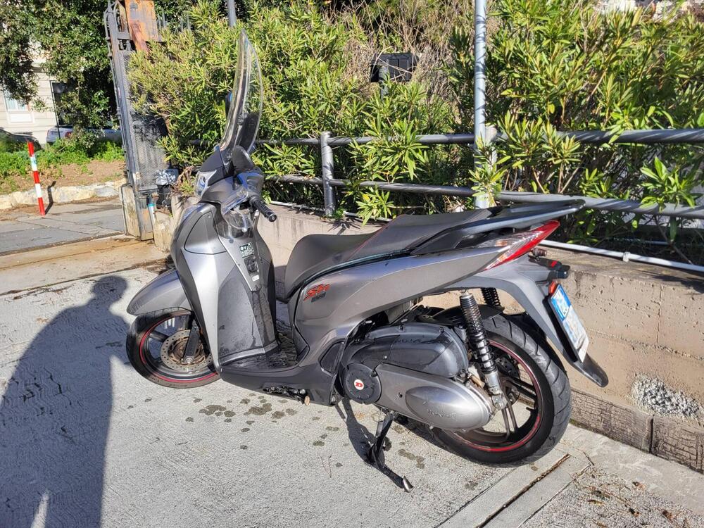 Honda SH 300 i Sport ABS (2018 - 20) (3)