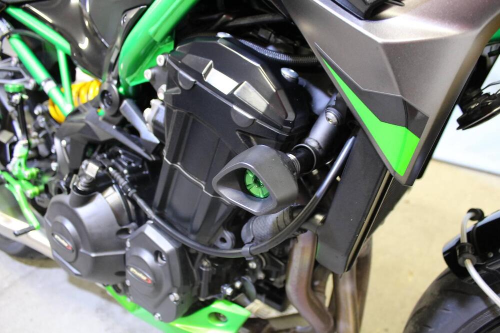 Kawasaki Z 900 SE (2022 - 24) (10)