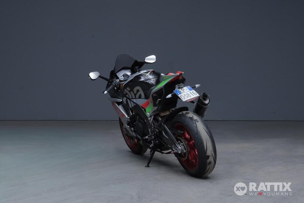 Aprilia RSV4 RF ABS (2015 - 17) (5)