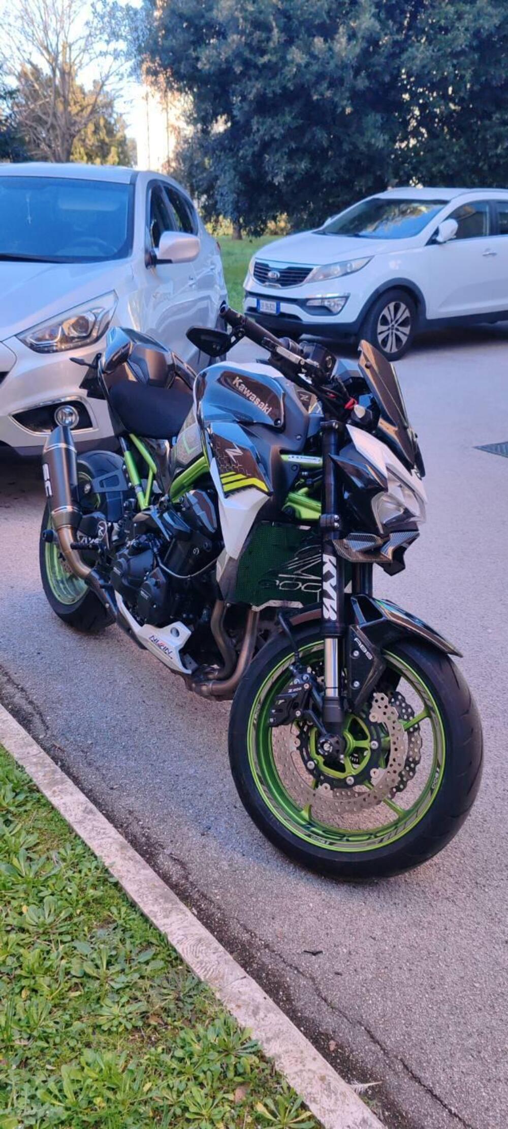 Kawasaki Z 900 (2021 - 24) (2)