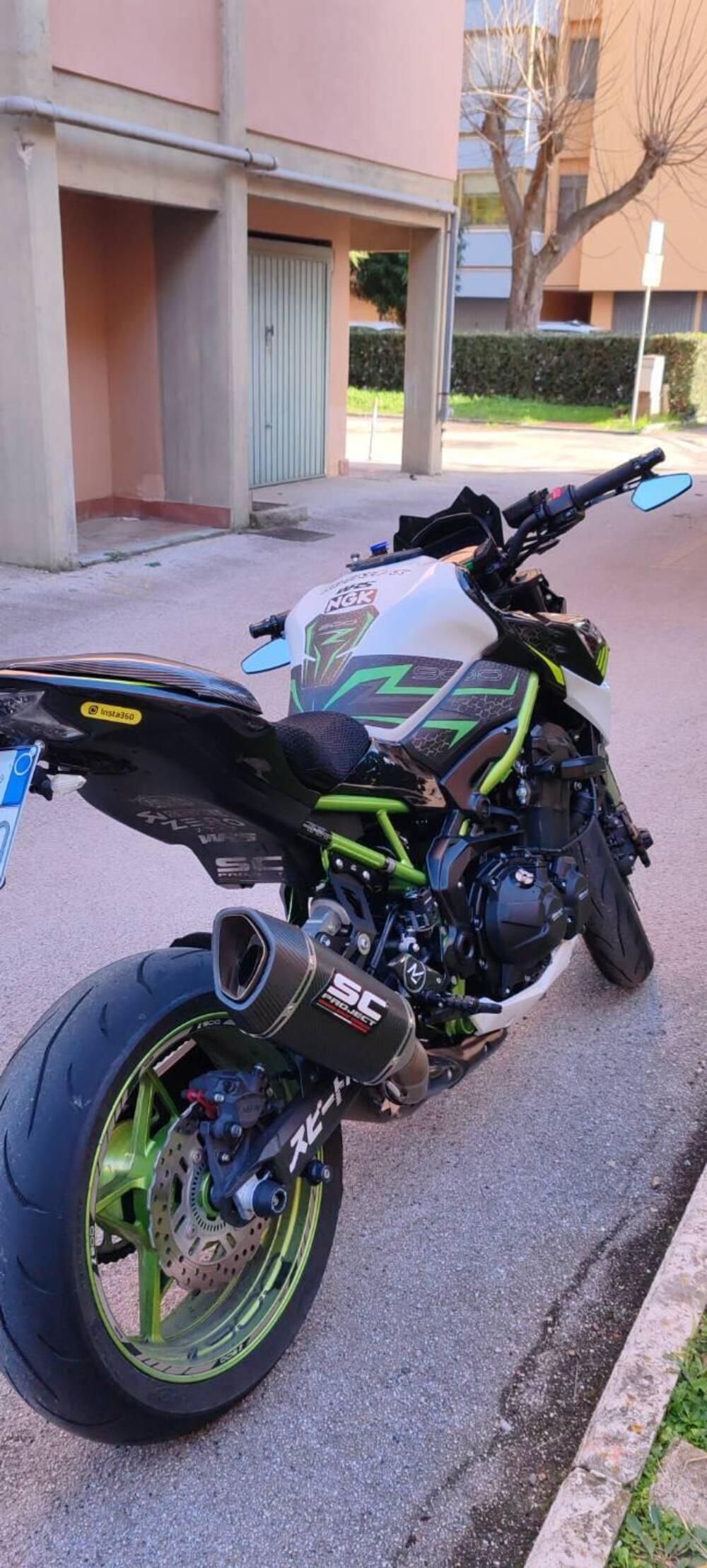 Kawasaki Z 900 (2021 - 24) (4)