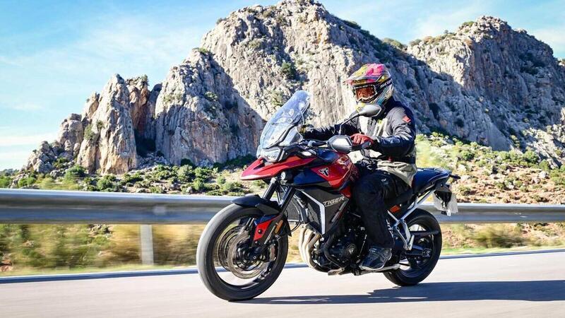 Triumph Tiger 900 GT Pro, la videoscheda tecnica: tutto quello che c'&egrave; da sapere [VIDEO]