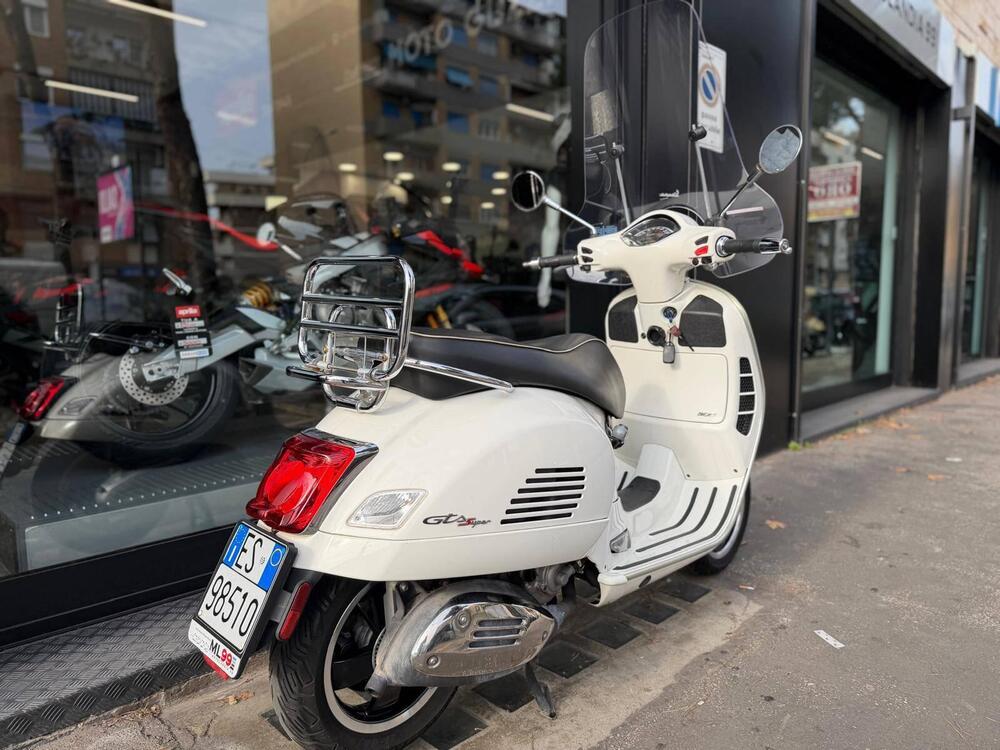 Vespa GTS 300 Hpe (2019) (3)