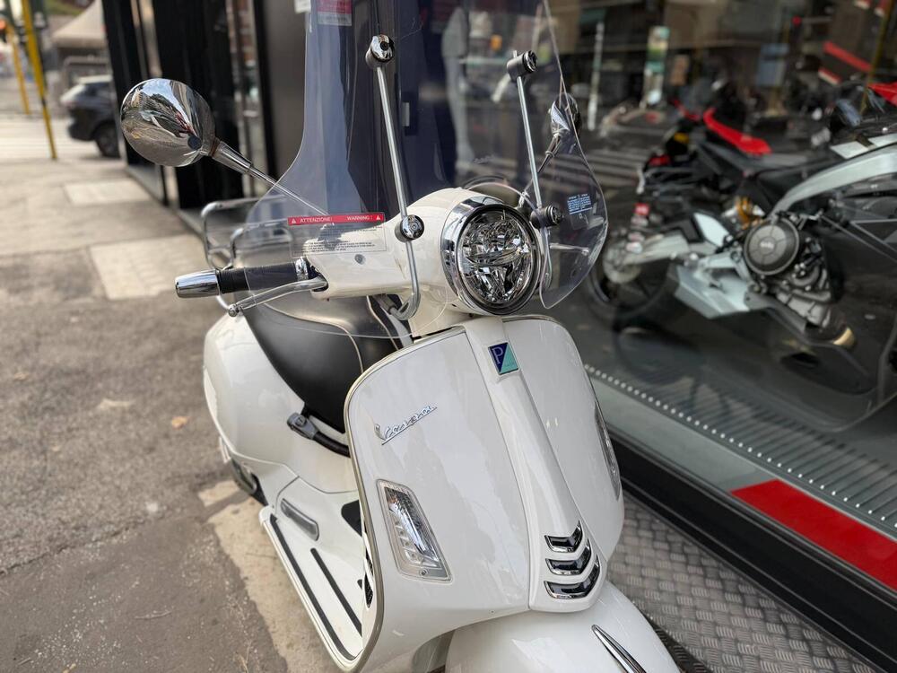 Vespa GTS 300 Hpe (2019) (6)