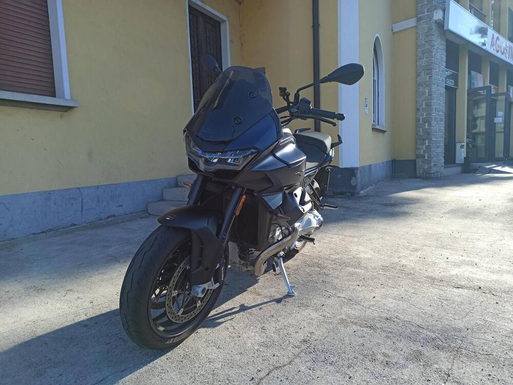 Moto Guzzi V100 Mandello (2025 - 26) (4)