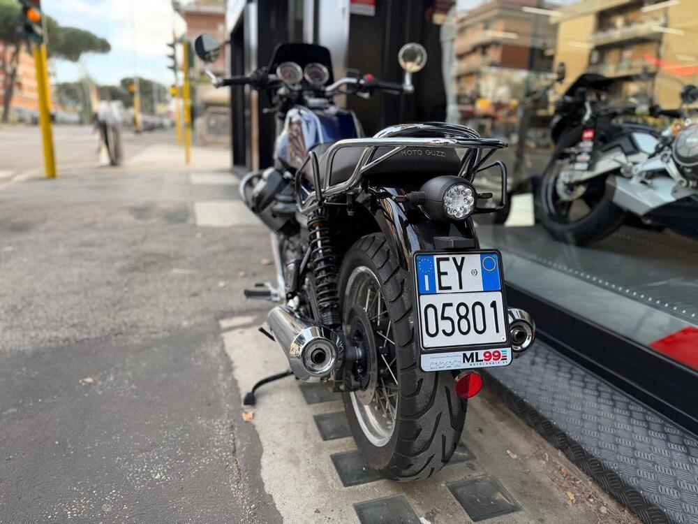Moto Guzzi V7 Special (2021 - 24) (11)