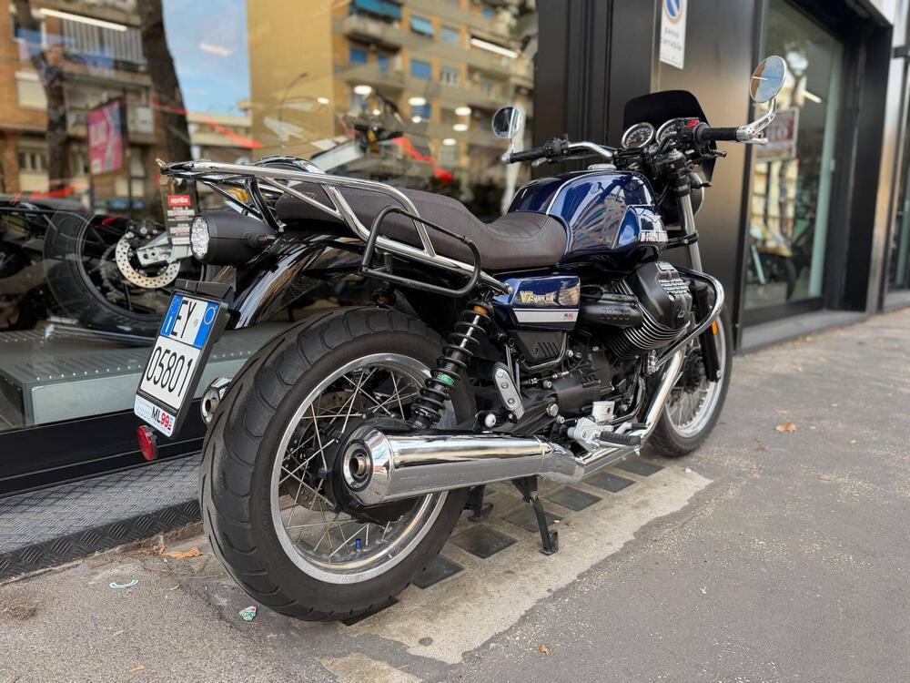 Moto Guzzi V7 Special (2021 - 24) (13)