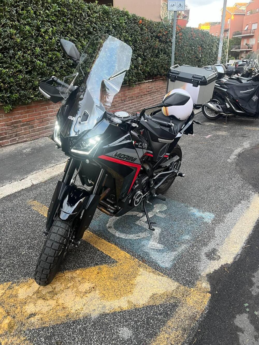 Moto Morini X-Cape 650 (2021 - 26) (3)