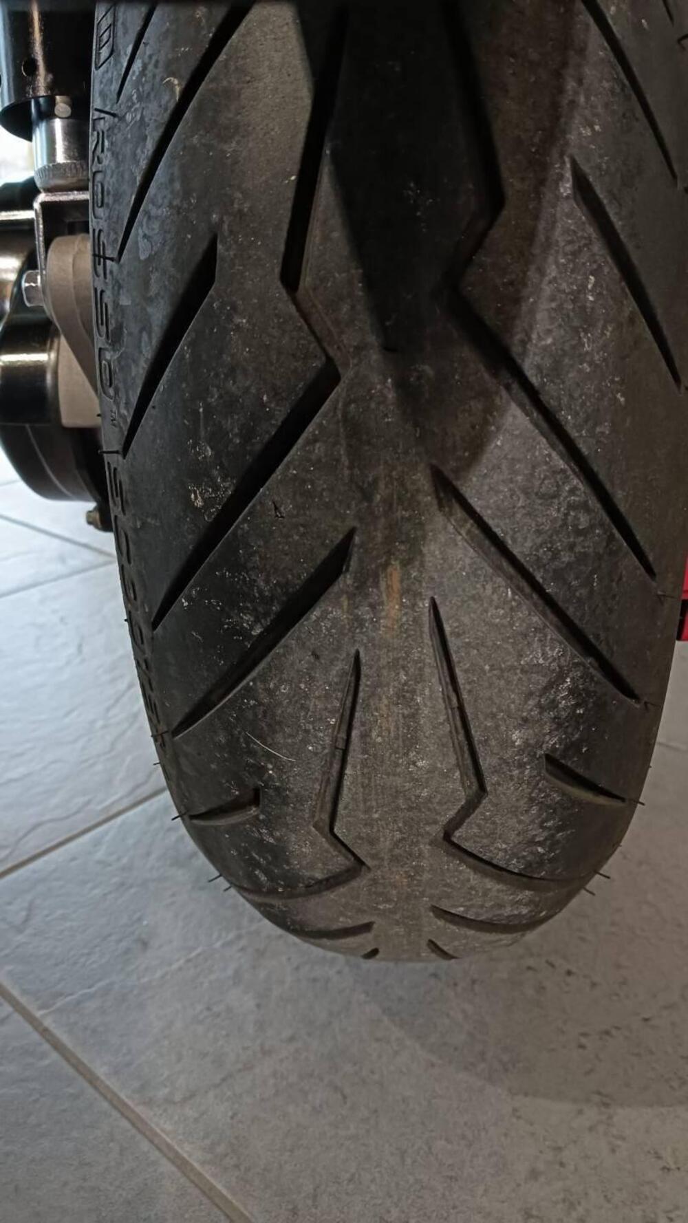 Kymco Xciting 300i R (2007 - 14) (11)