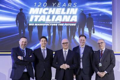Michelin Italia compie 120 anni: a Cuneo la rivoluzione robotizzata