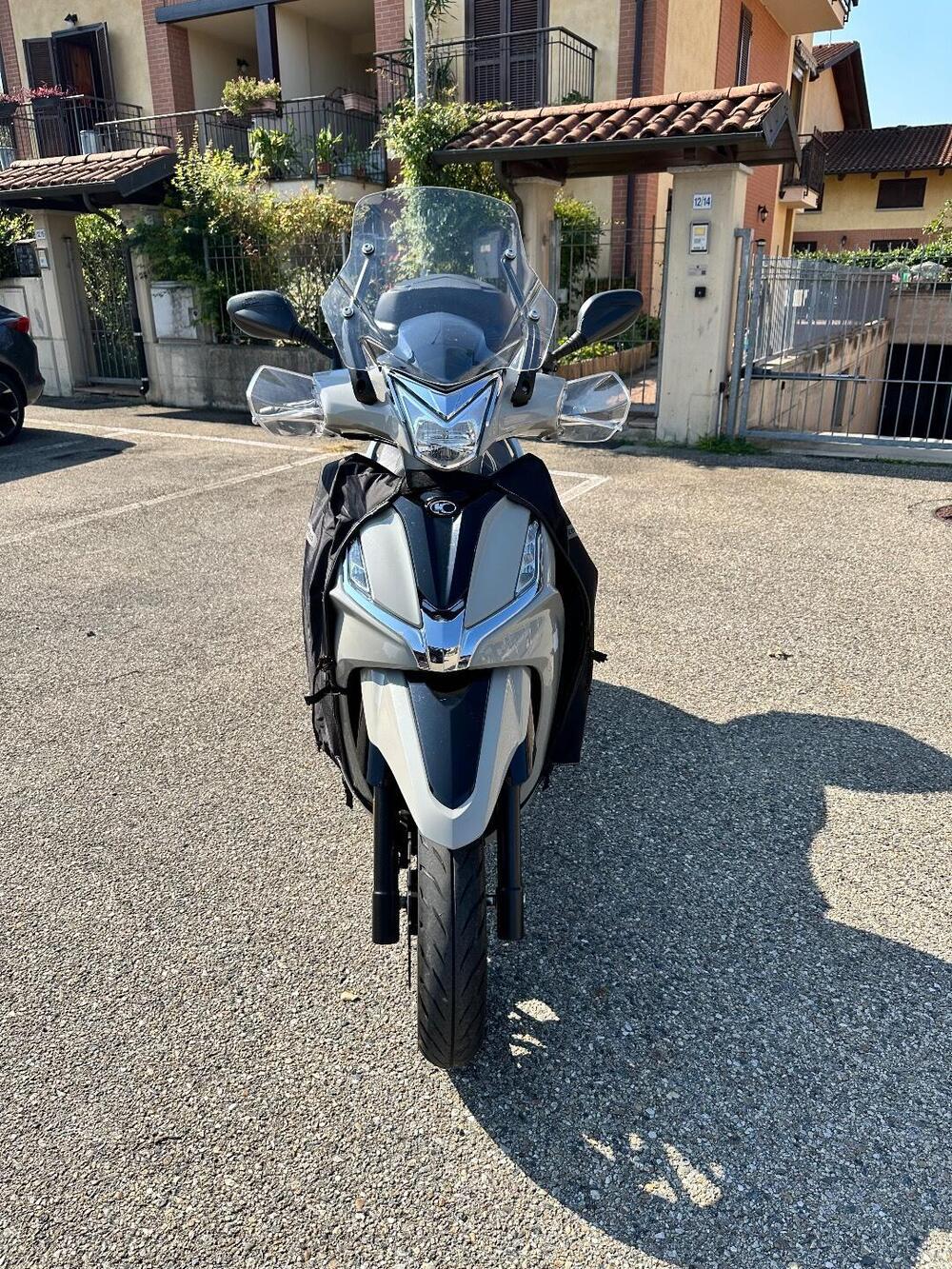 Kymco Agility 300i R16 ABS (2020) (3)