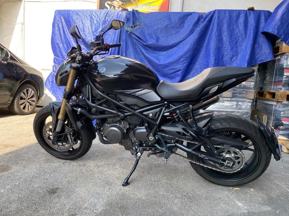 Benelli 752 S (2019 - 20) (2)
