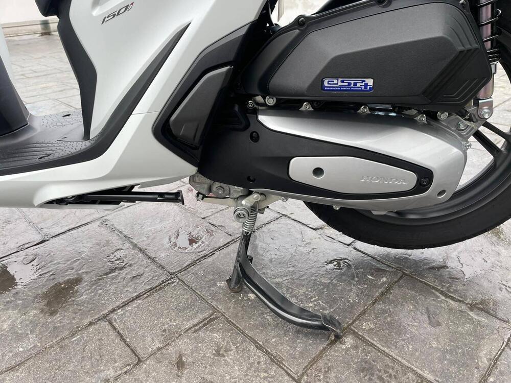 Honda SH 150i (2024 - 25) (2)