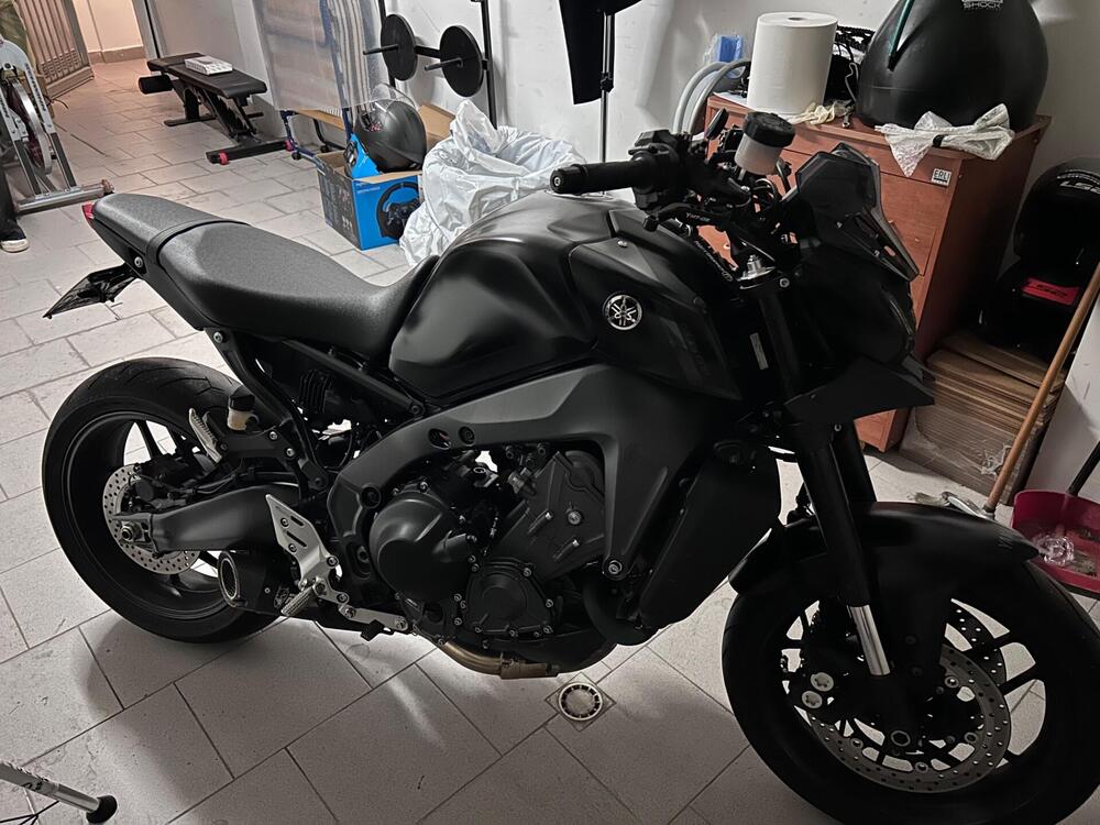 Yamaha MT-09 (2021 - 23) (4)