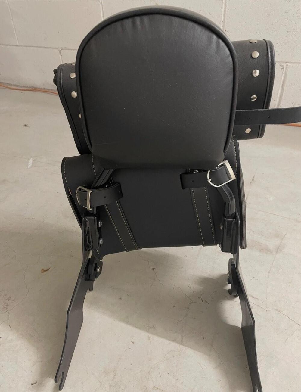 Harley-Davidson 883 Iron (2017 - 20) - XL 883N (4)