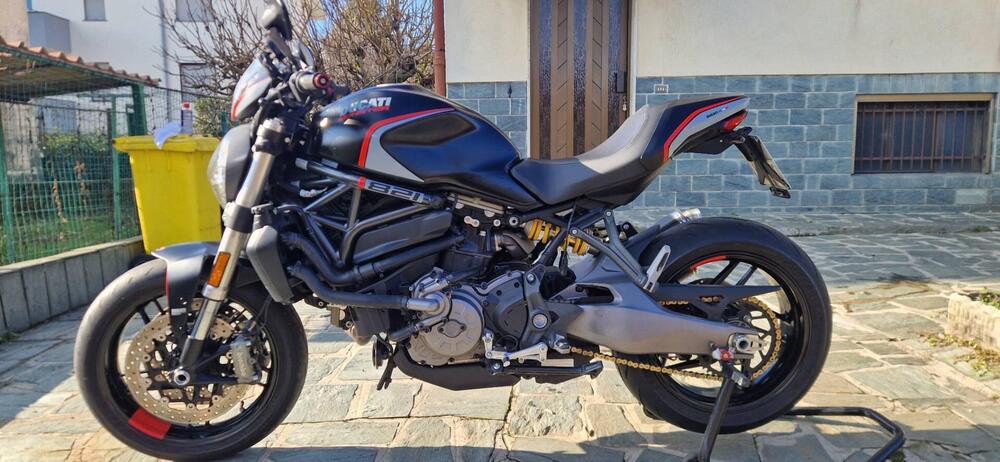 Ducati Monster 821 Stealth (2019 - 20) (4)