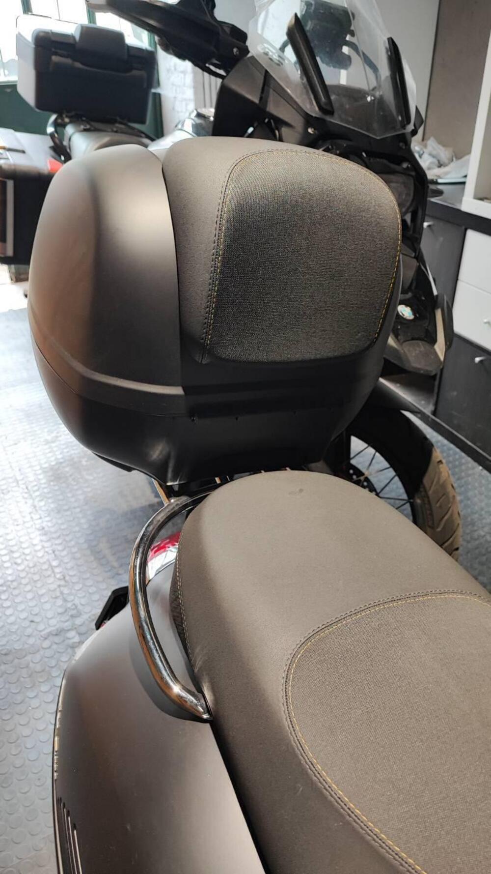 Vespa GTS 300 Supertech Hpe (2021 - 22) (2)