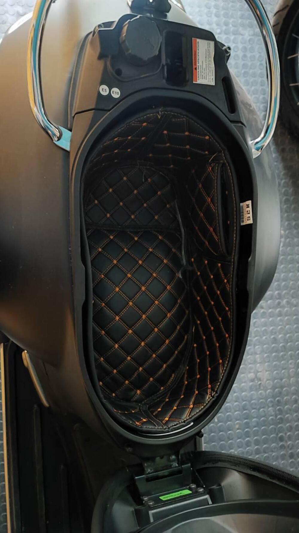 Vespa GTS 300 Supertech Hpe (2021 - 22) (5)