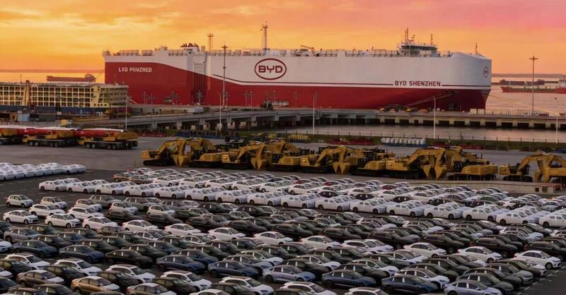BYD punta in alto nel 2026: 1,3 milioni di vendite all&rsquo;estero e conquista dei mercati globali