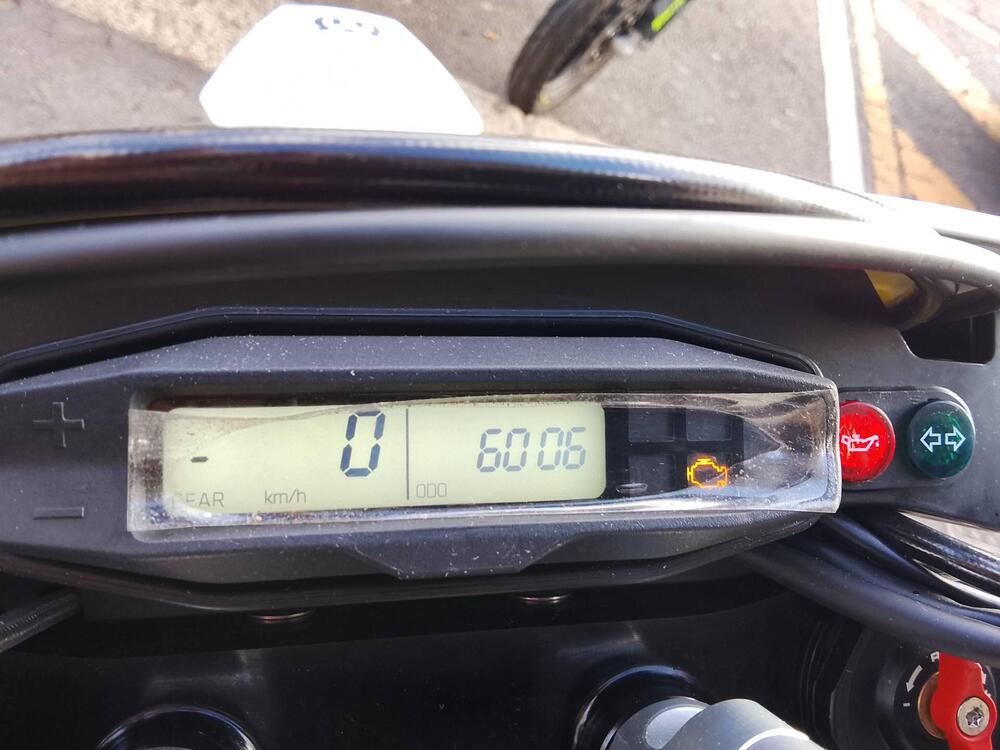 Husqvarna 701 Supermoto (2022) (6)