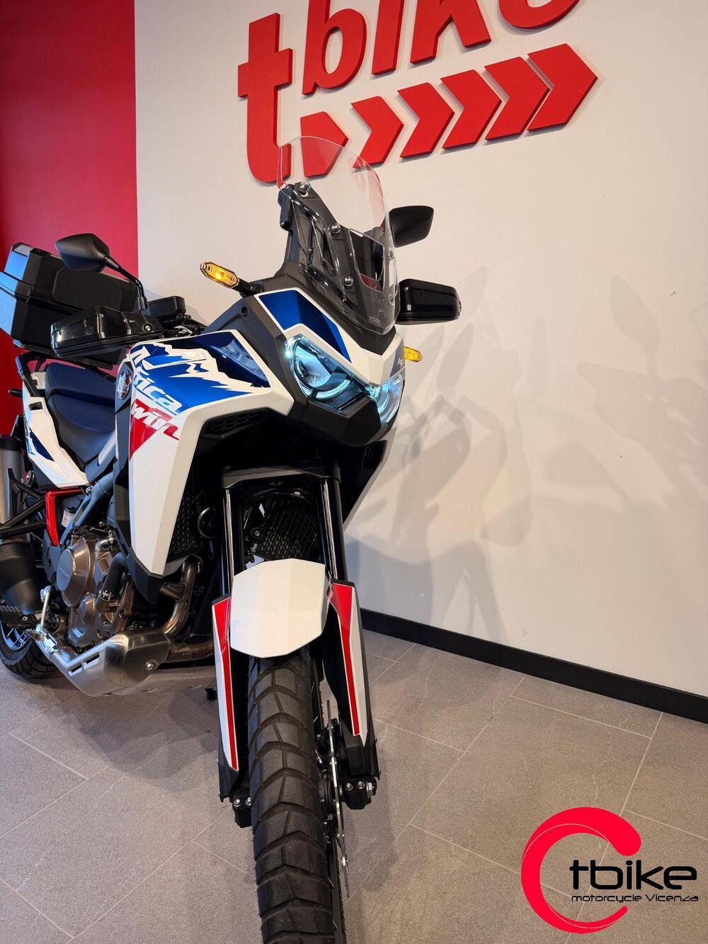 Honda Africa Twin CRF 1100L ES (2024 - 26) (4)