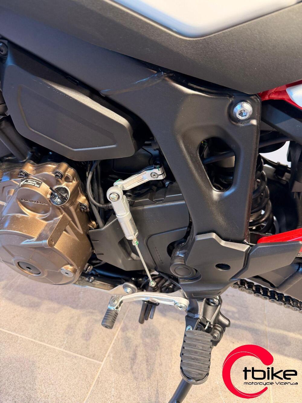 Honda Africa Twin CRF 1100L ES (2024 - 26) (6)