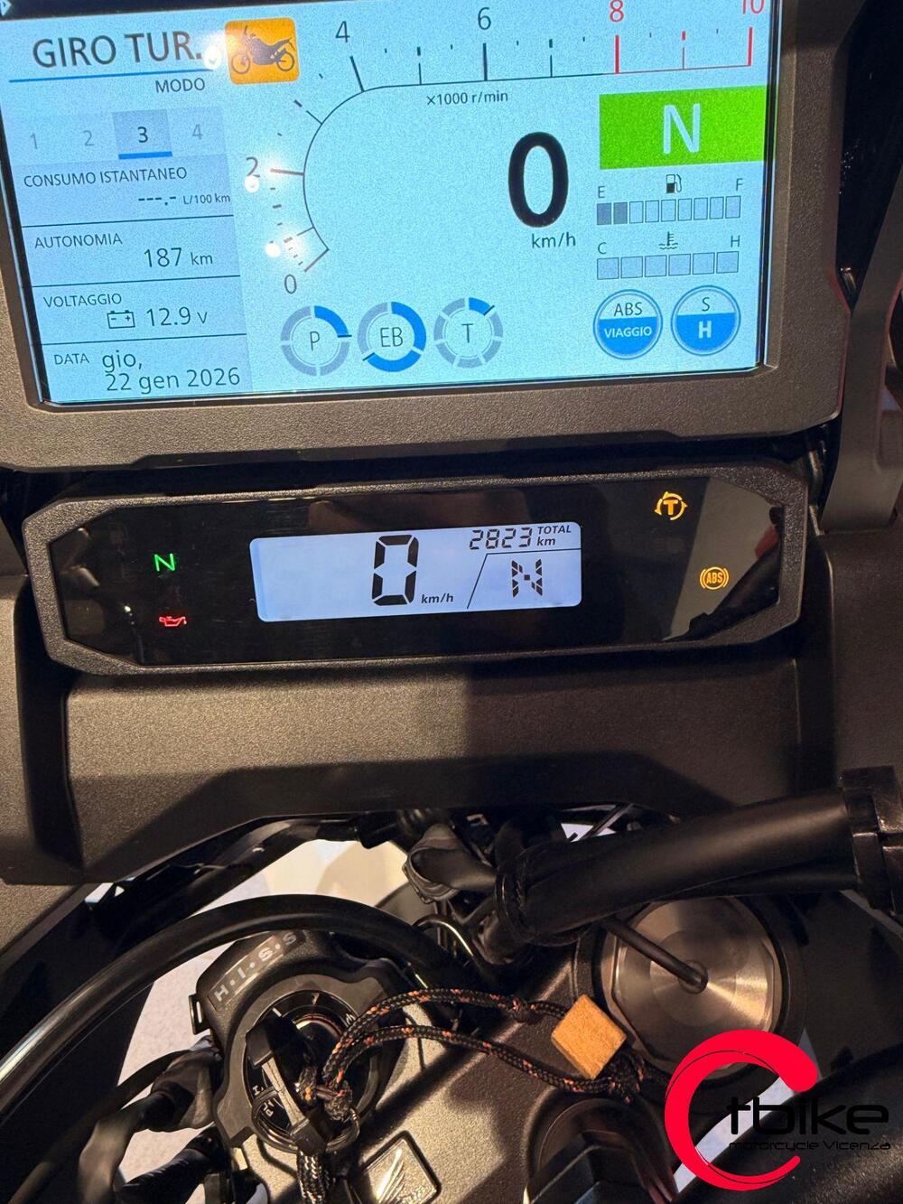 Honda Africa Twin CRF 1100L ES (2024 - 26) (7)