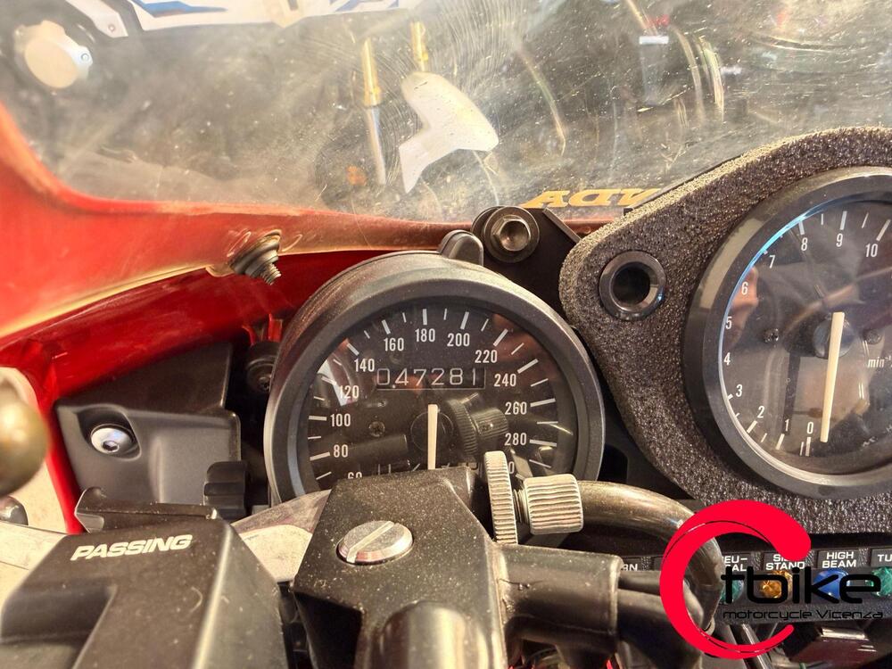 Honda CBR 900 RR (1994 - 95) (4)