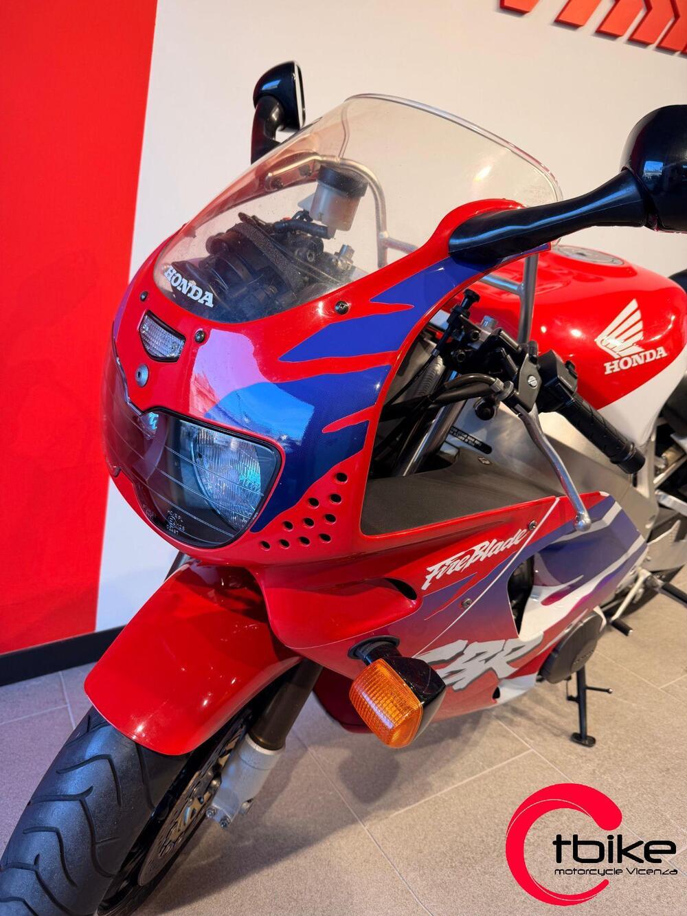 Honda CBR 900 RR (1994 - 95) (7)