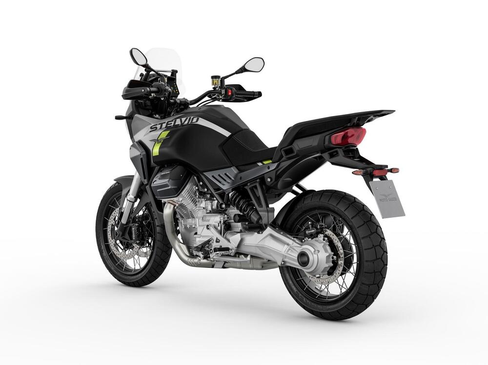 Moto Guzzi Stelvio (2024 - 26) (6)