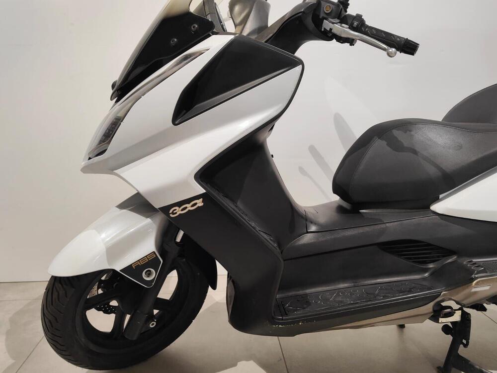 Kymco Downtown 300i ABS (2009 - 17) (6)