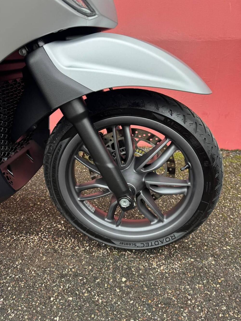 Piaggio Beverly 300 S ABS-ASR (2021 - 25) (4)