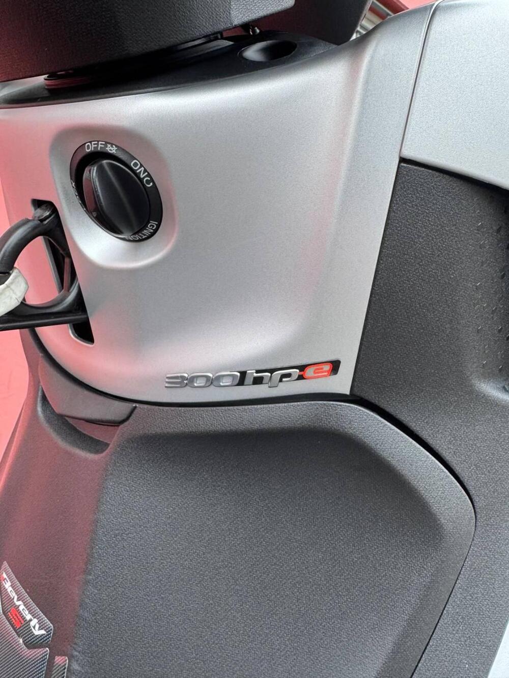 Piaggio Beverly 300 S ABS-ASR (2021 - 25) (7)