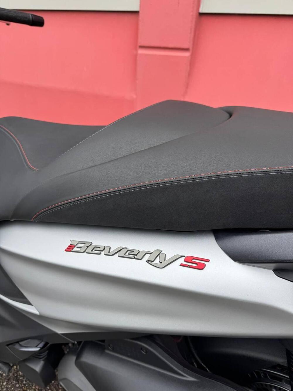 Piaggio Beverly 300 S ABS-ASR (2021 - 25) (10)