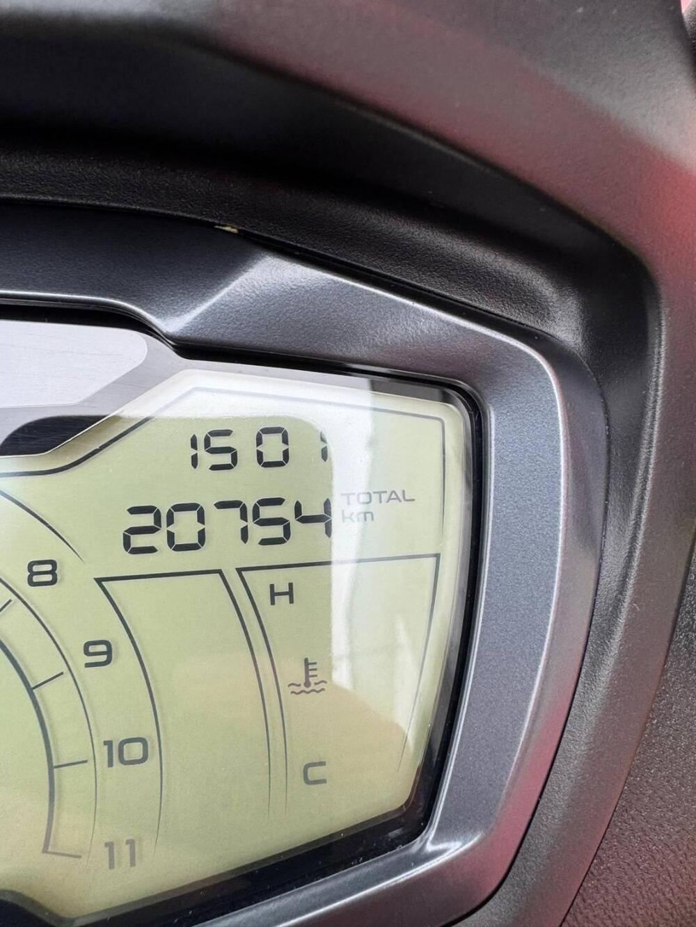 Piaggio Beverly 300 S ABS-ASR (2021 - 25) (15)