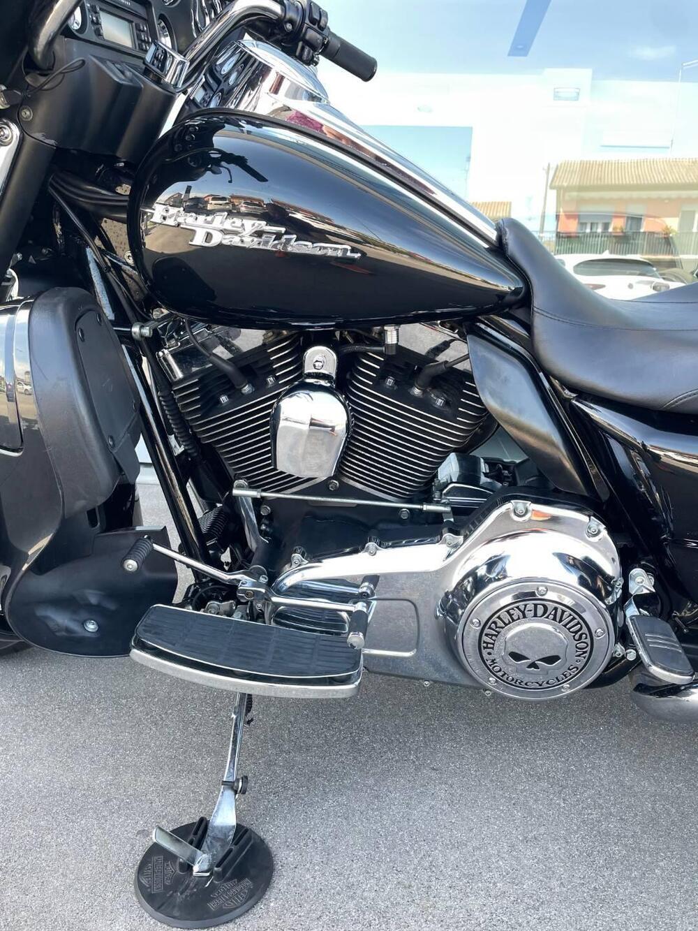 Harley-Davidson 1584 Street Glide (2008 - 10) - FLHX (5)