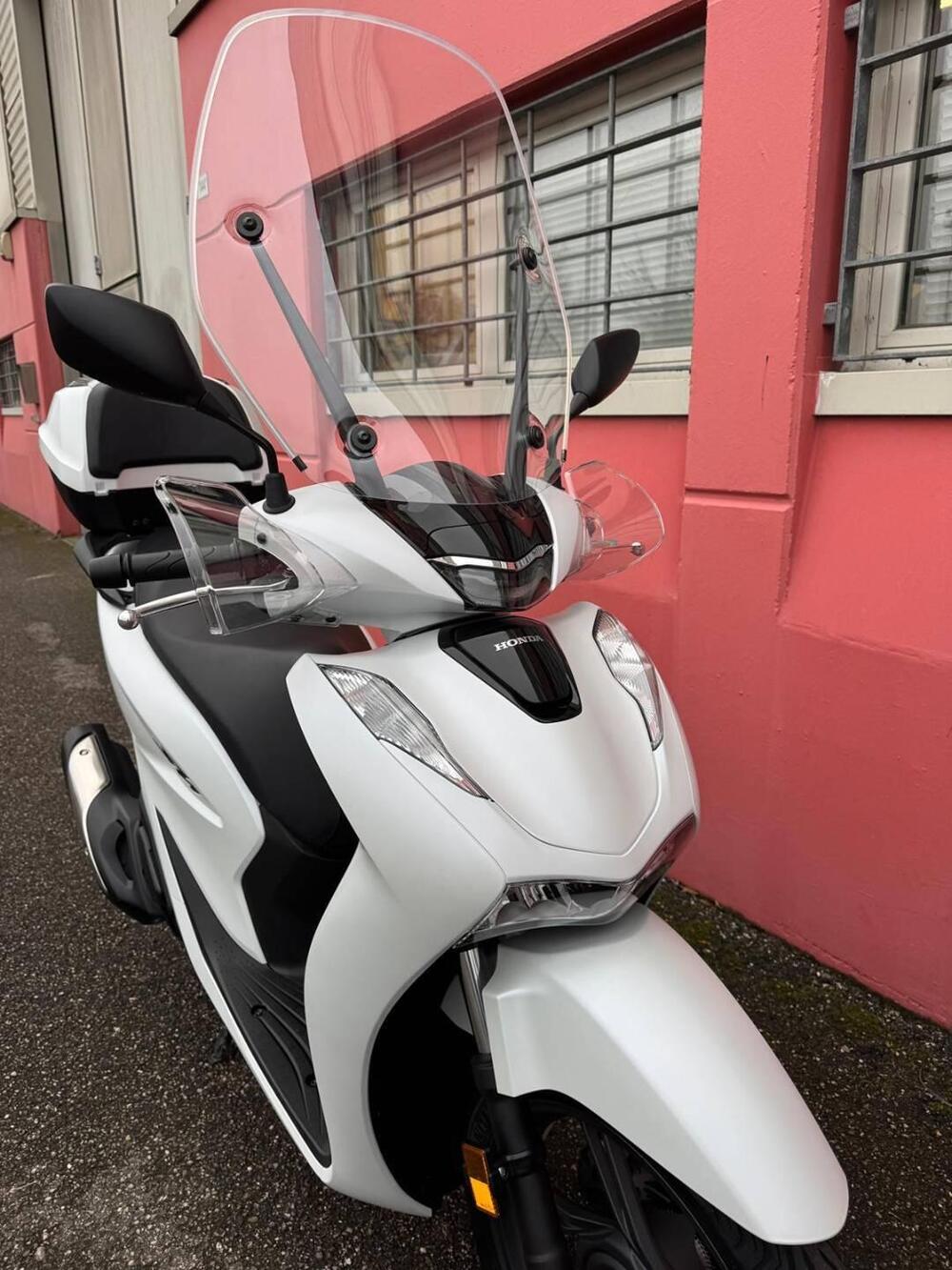 Honda SH 125i (2024 - 25) (3)